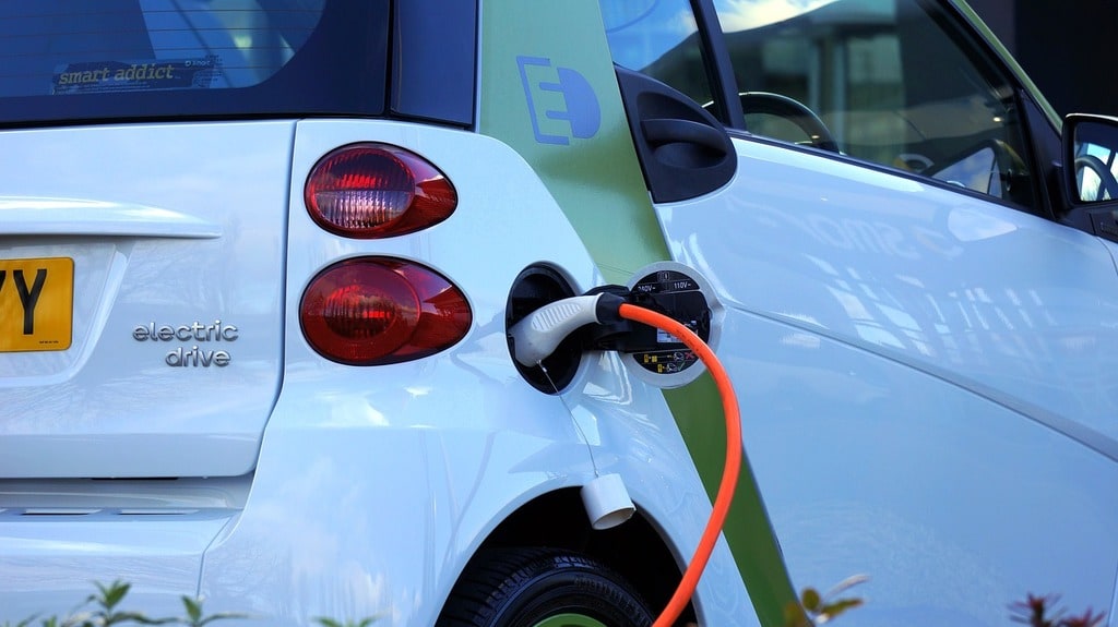 Ce qu'il faut savoir avant d'installer une borne de recharge